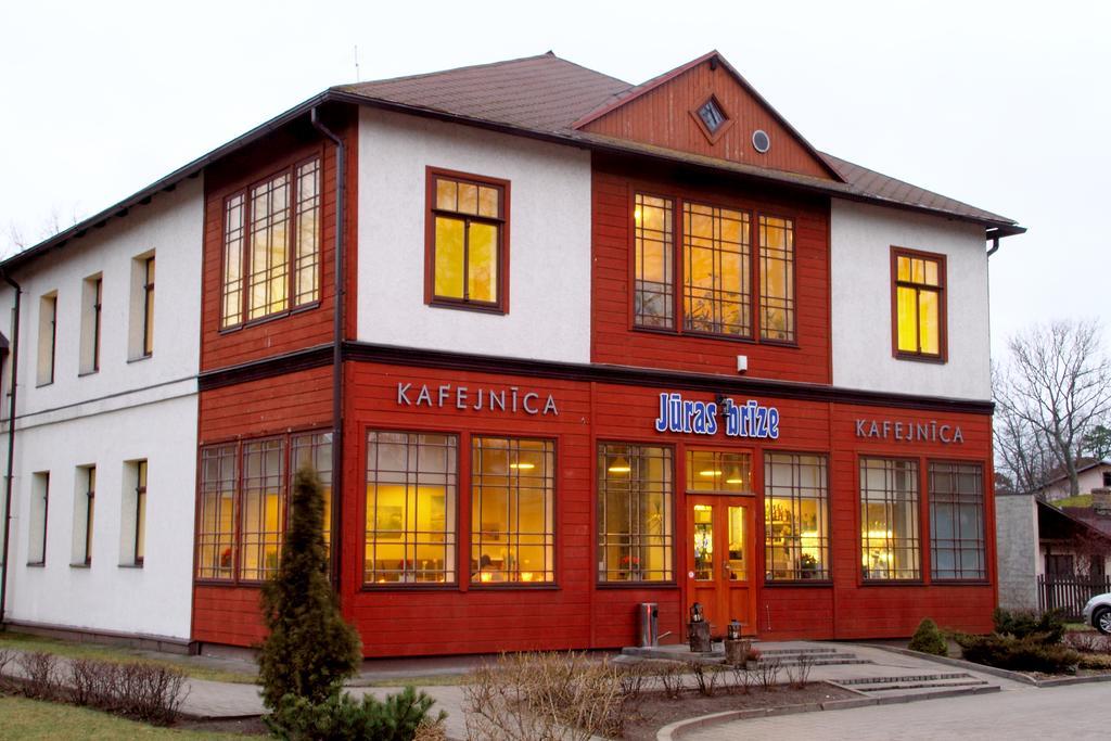 Juras Brize Hotel Ventspils Exterior photo