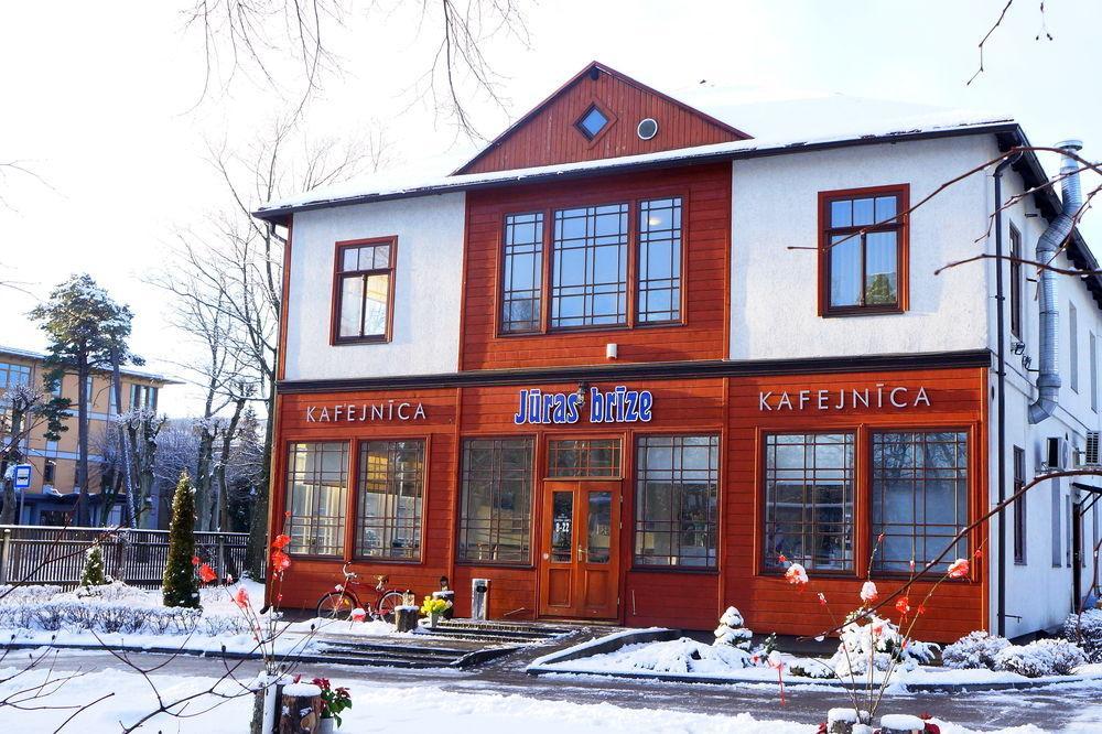 Juras Brize Hotel Ventspils Exterior photo